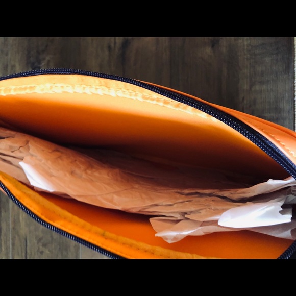 HELLO KITTY-LARGE (NWT) Purple Sequins Large iPad Sleeve - Picture 11 of 16